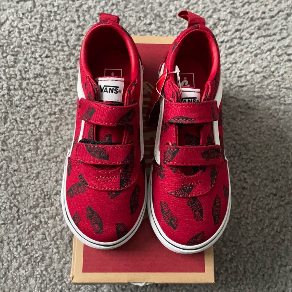 NWT Ward Vans (OTW Scatter)